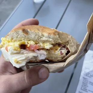 No avocado when I paid $3.50 for it