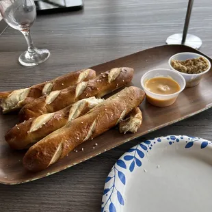 Hot pretzels (not great)