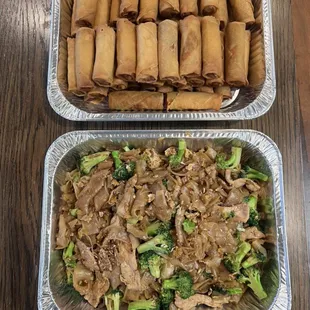 Catering : Pad See Ew and Egg Roll