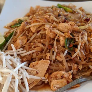Pad Thai (4 out of 5. Too much tamarind sauce and not enough peanuts)