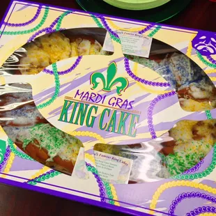 Navarre&apos;s Famous King Cake