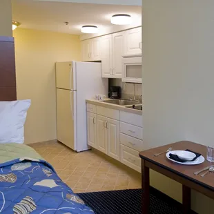 Standard Kitchenette