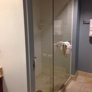 En suite bath -master bedroom