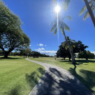 Hole 3 par 4 | hot but a beautiful day for golf