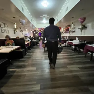 sushi and sashimi, interior