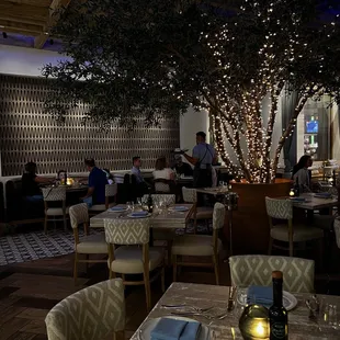 Such a gorgeous and comfortable space.