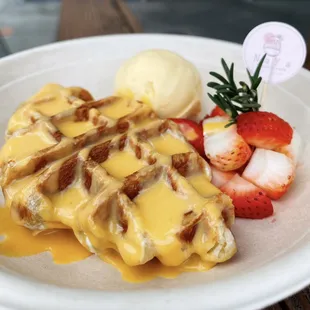 Have you tried our Croffle already? 
Now you can try this Croffle.

#SaltedEggCroffle