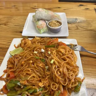 Hot Shrimp Pad Thai &amp; Vietnamese Rolls