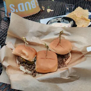 Rite-Maids! They call them Palace Taverns. Excellent stuff.