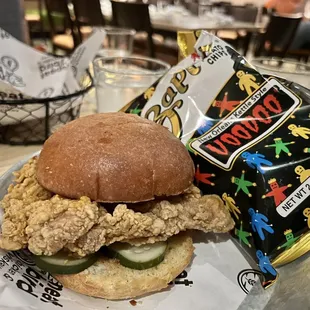 Crispy chicken sandwich