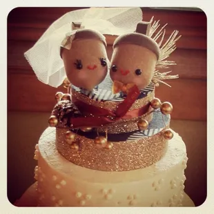 Such a cute cake!  And so tasty!!!