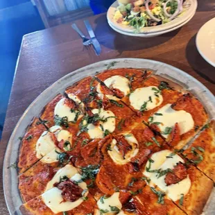 Gluten free large margarita pizza and side salad