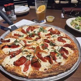 margarita pizza double normal toppings