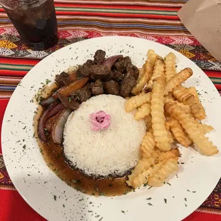 Lomo saltado