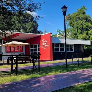 Nebraska Mini Mart looking cute!