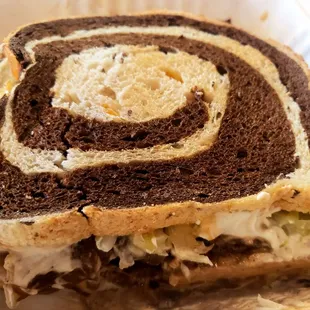 Tempeh Reuben (vegan)