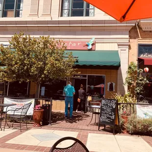 The front of the restaurant.