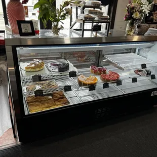 Store front pastry display... looks amazing