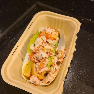 Lobster roll