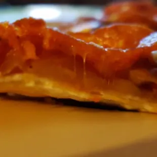 That&apos;s a thin crust which works in a pizza oven.