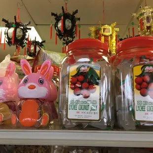 Various snacks at Nee How