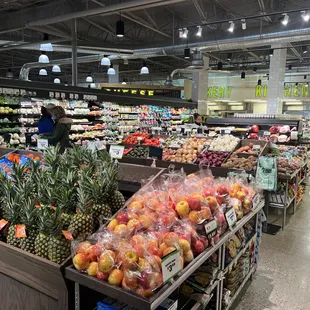 Great produce selection!!