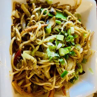 VEG HAKKA NOODLES