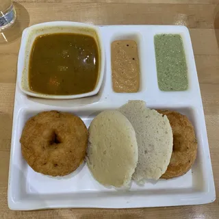 IDLY-VADA PLATTER
