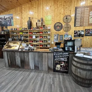 Cash register / check out area