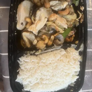 Cashew Chicken w/rice