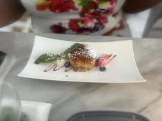 Lilli Restaurant and Bar