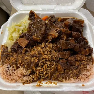 Ox tail plate with steamed cabbage