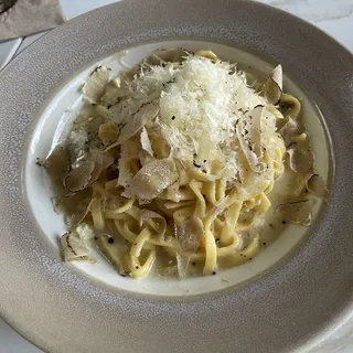 Truffle Cacio e Pepe