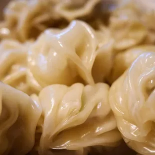 Momos