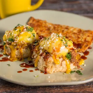 food, chicken wings and fried chicken