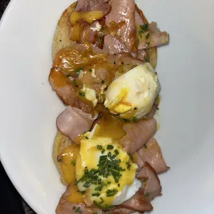 Eggs Benedict