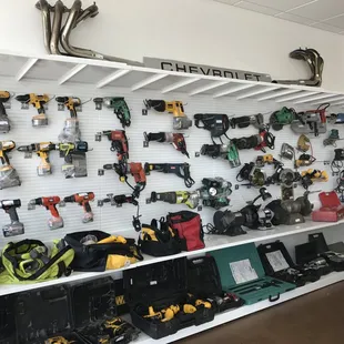Huge Tool Selection, Plus Loose Tools, Lots of Dewalt!