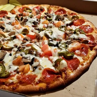 Large 4 topping pizza with extra cheeeeese