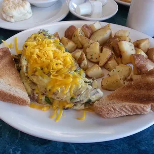 Steak omlete with spinach
