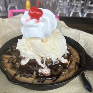 Skillet cookie