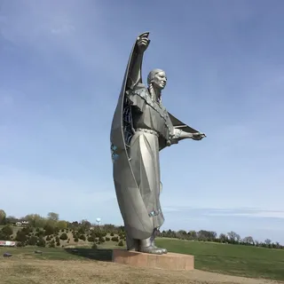 Kari F.