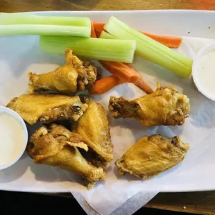 6 piece wings with ranch dressing side of carrots and celery