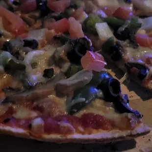 Vegetarian Pizza with light cheese