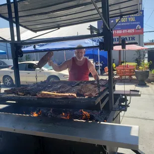 The Ribs just fold when Neil gets a hold of them....