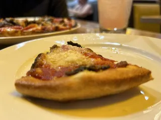 Sammy's Woodfired Pizza And Grill