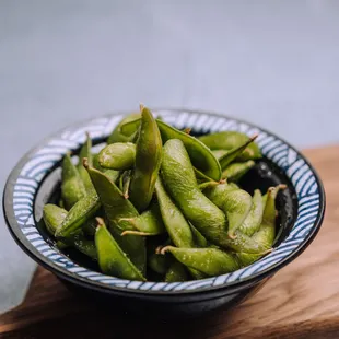 a bowl of edamados