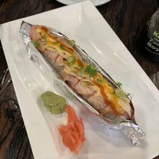 Neko Salmon Roll