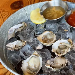 Willapa Bay oysters