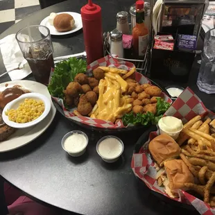 Meatloaf , combo basket appetizer, mojo burgers
