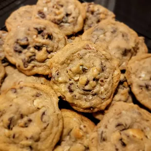 Almond chocolate chip. Give Nellie a call for the best homemade cookies in town! Available in regular or jumbo